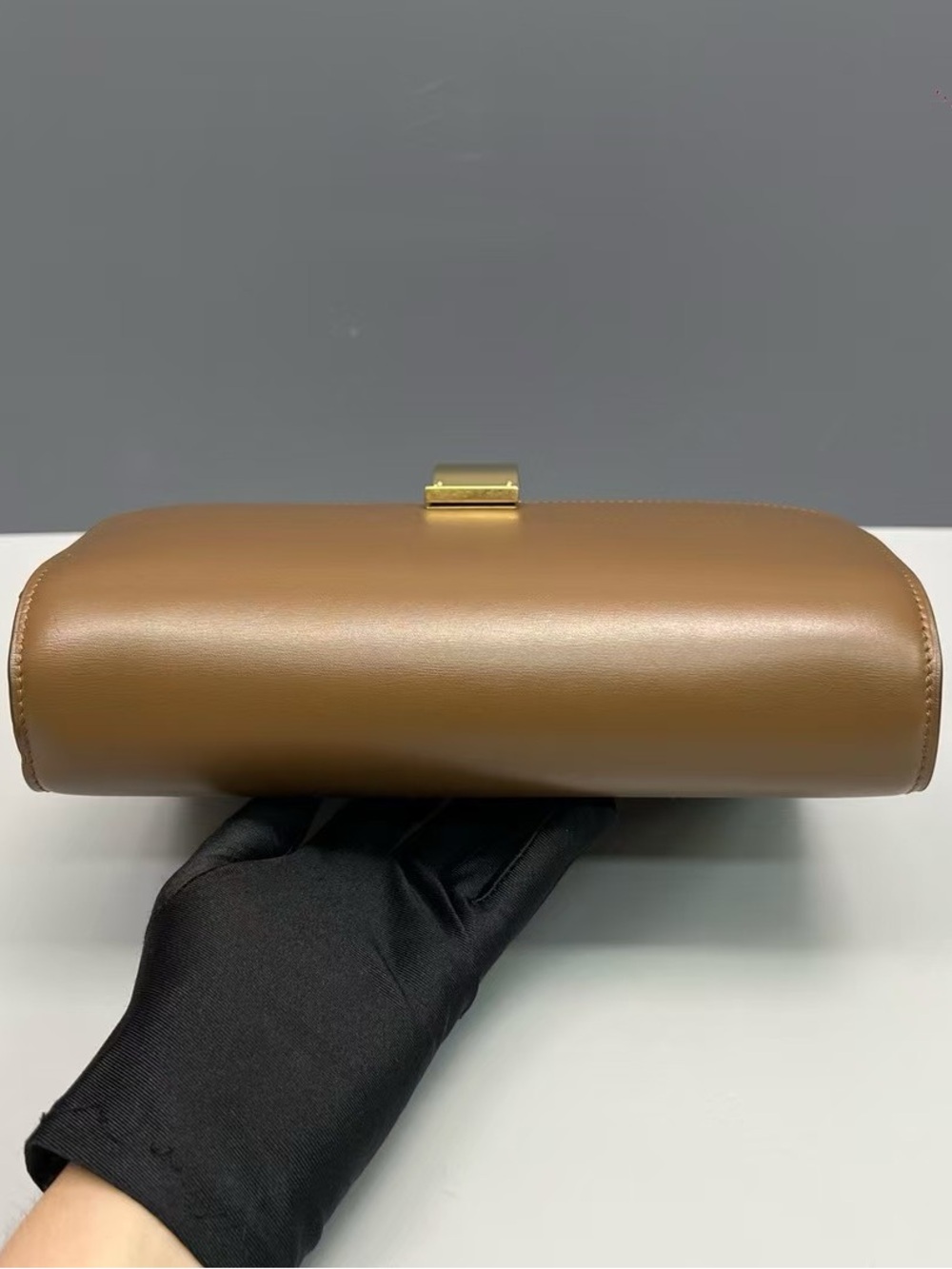 Celine Brown Leather Classic Box Crossbody with Gold Hardware - Picture 6 of 9